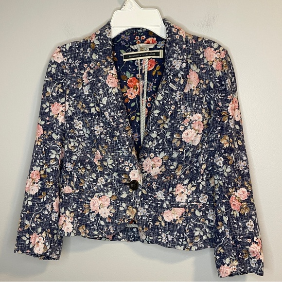Daughters Of The Liberation Jackets & Blazers - Daughters of the Liberation Anthropologie Floral Crop Linen Women's Blazer